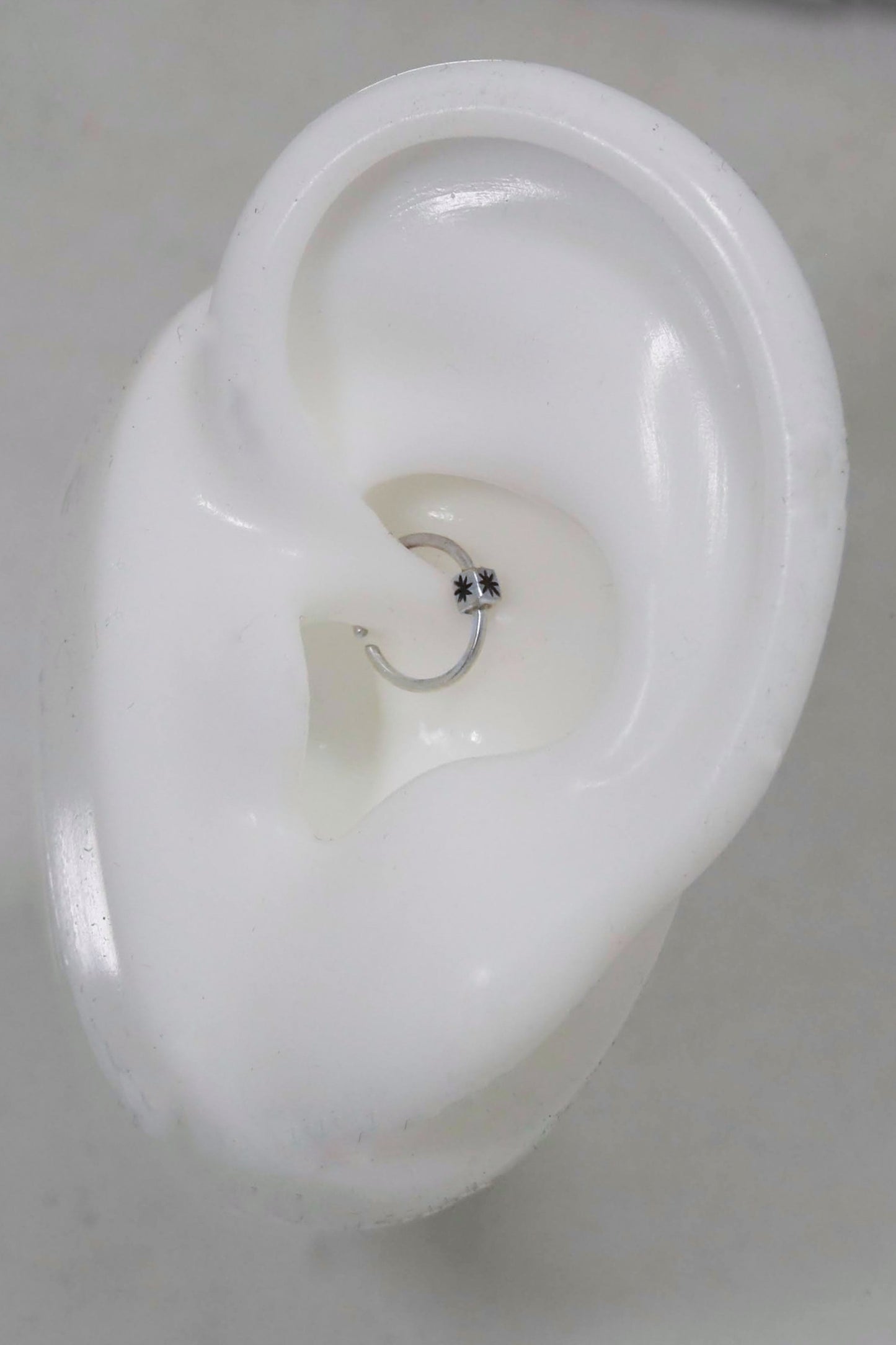 solid sterling silver body jewelry hoop helix cartilage septum nose ring daith rook piercing tragus piercing anti tragus piercing lobe piercing handmade star 20g 18g 16g 14g  6mm 8mm 9mm 10mm