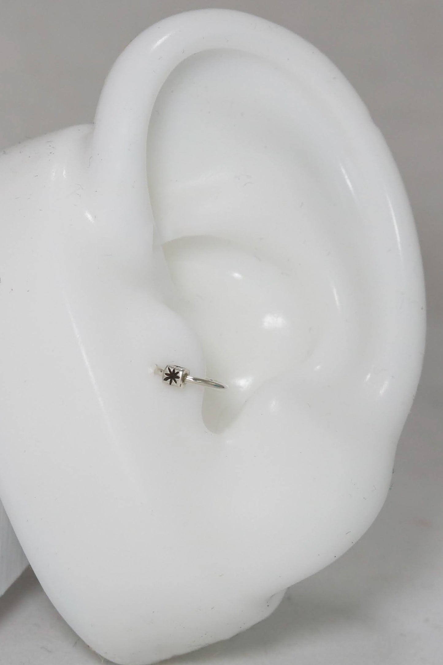 solid sterling silver body jewelry hoop helix cartilage septum nose ring daith rook piercing tragus piercing anti tragus piercing lobe piercing handmade star 20g 18g 16g 14g  6mm 8mm 9mm 10mm