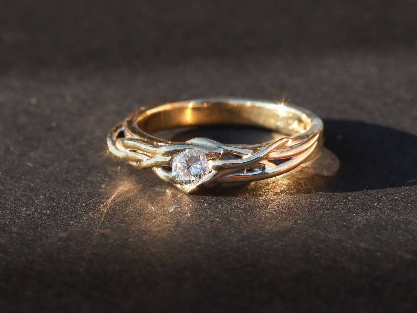 Entangled Diamond Ring