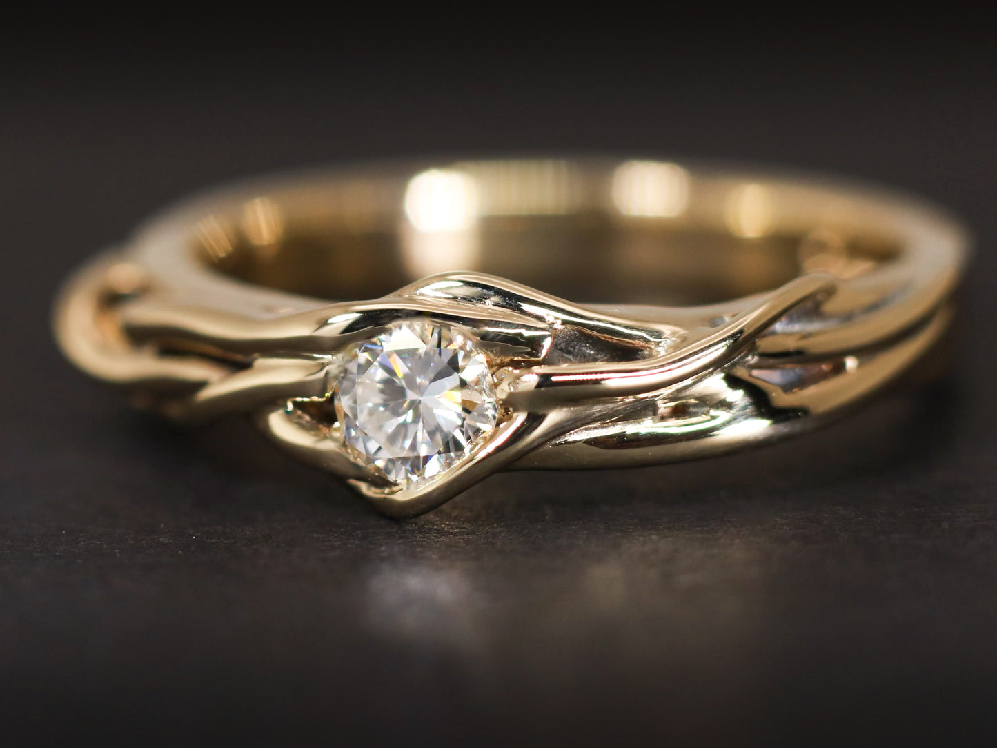 Entangled Diamond Ring
