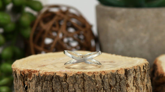 Sterling silver double band X ring.