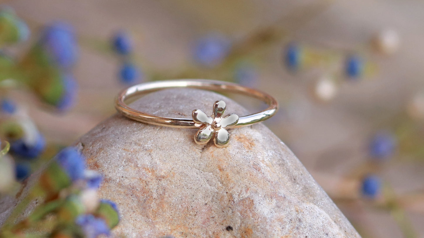 14k Yellow gold flower stacking ring.