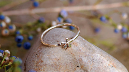 14k Yellow gold flower stacking ring.