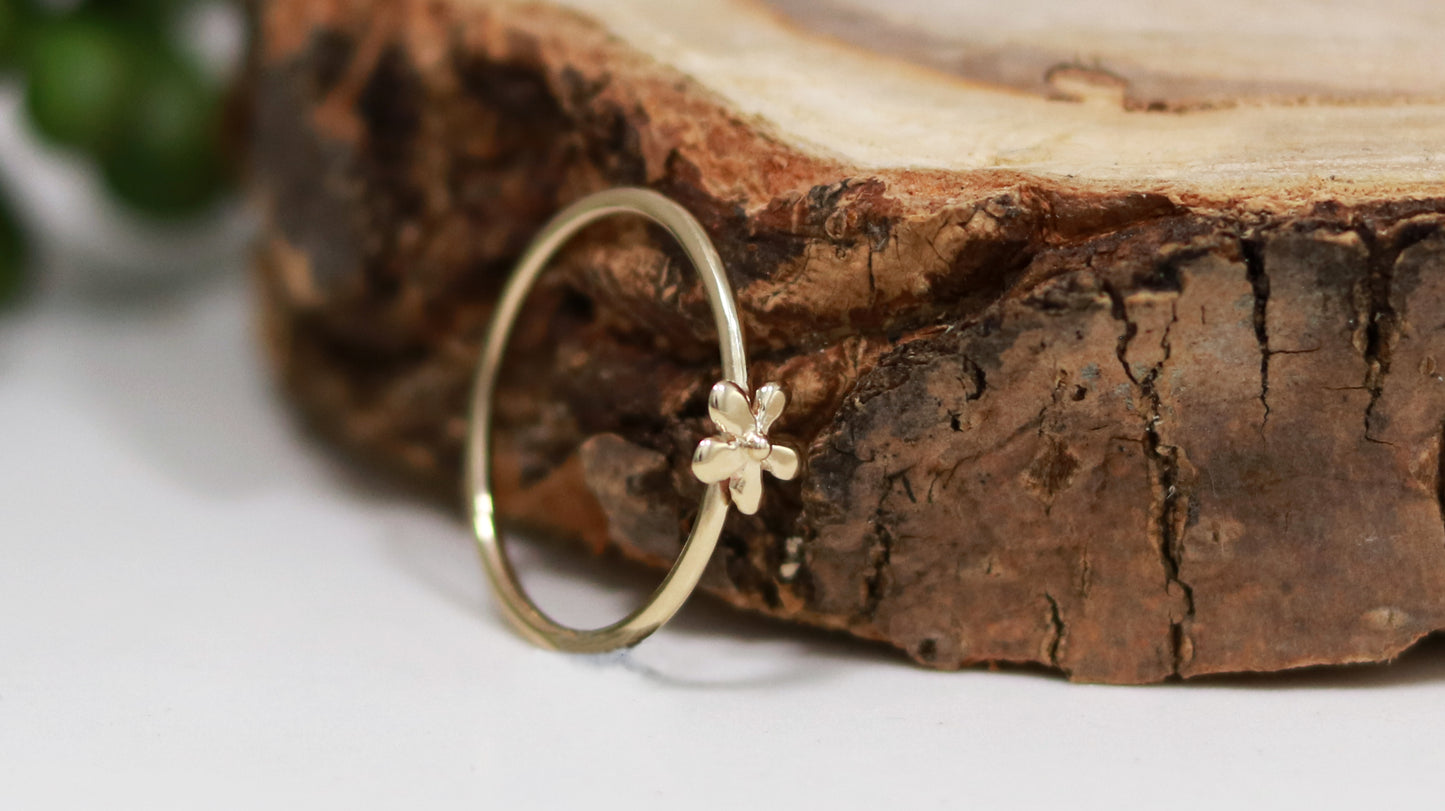 14k Yellow gold flower stacking ring.