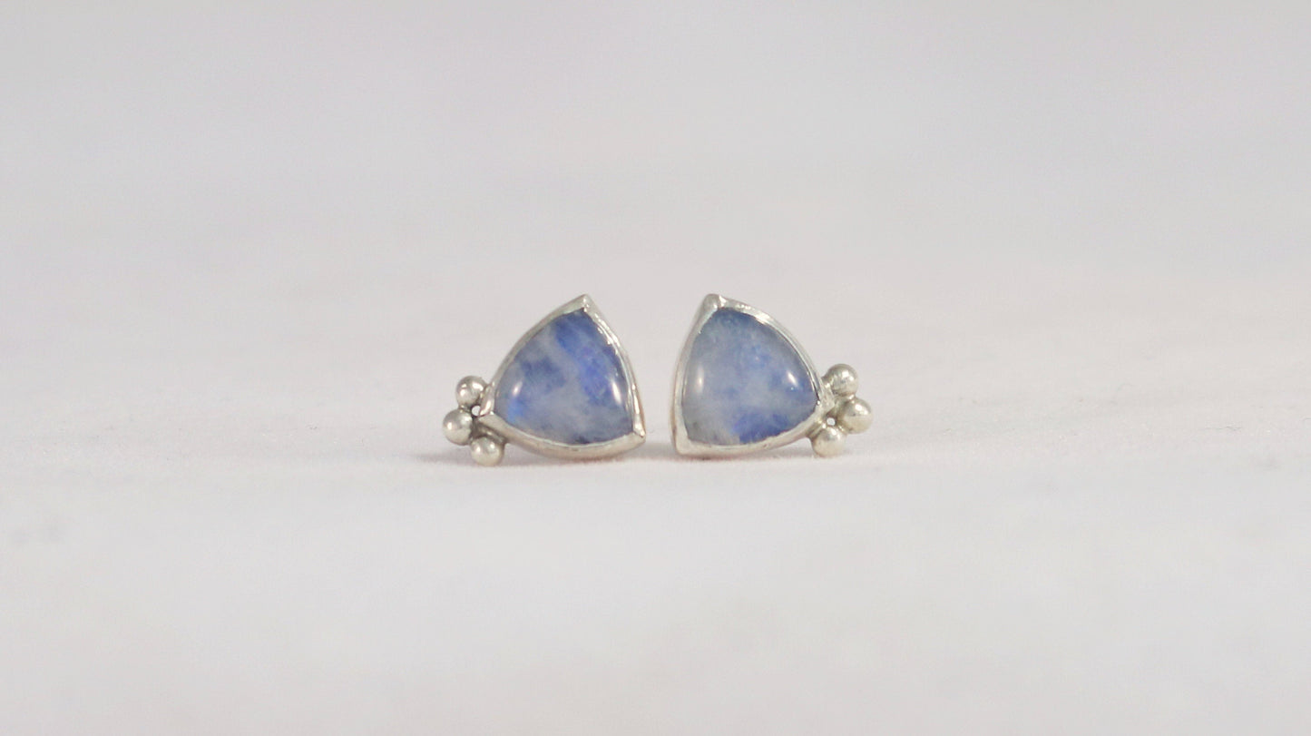 Natural trillion gemstones set in sterling silver bezel with 3 silver bubble accents, stud earrings.